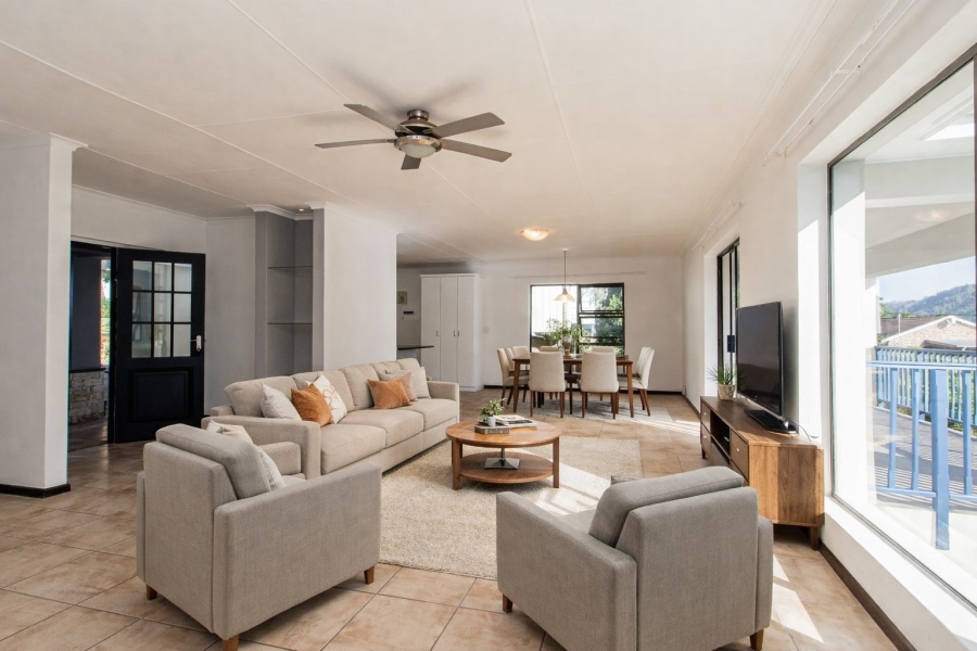 3 Bedroom Property for Sale in Meedingsride Western Cape